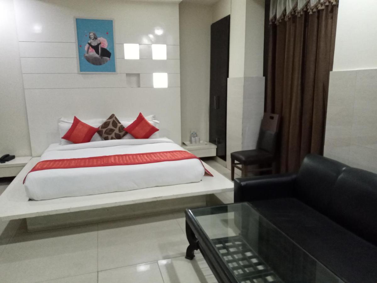 Vivah Residency Otel Yeni Delhi Dış mekan fotoğraf