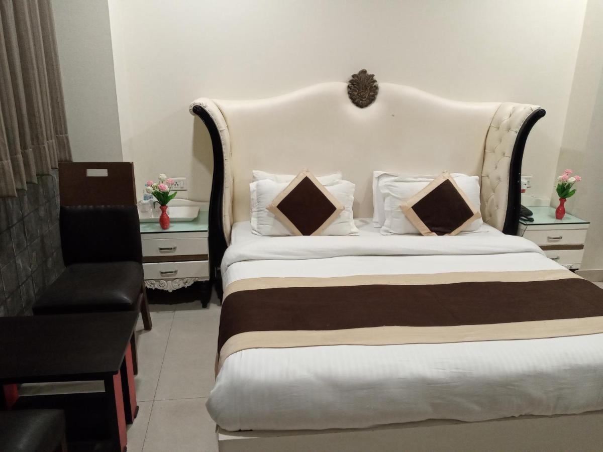 Vivah Residency Otel Yeni Delhi Dış mekan fotoğraf